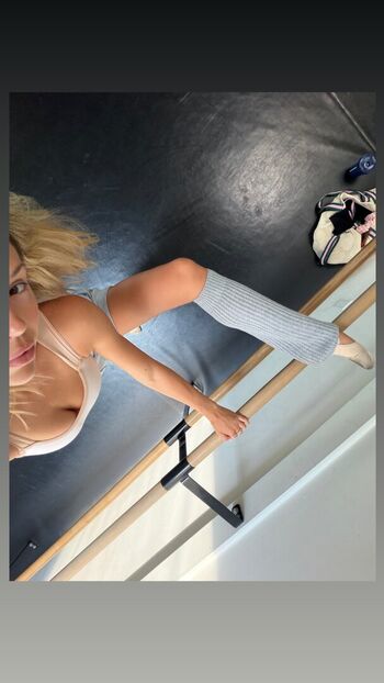 Full leaked Alexis ren private onlyfans photo