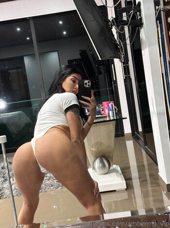 Full leaked Amber marie private onlyfans photo