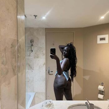 Full leaked Anyang deng private onlyfans photo