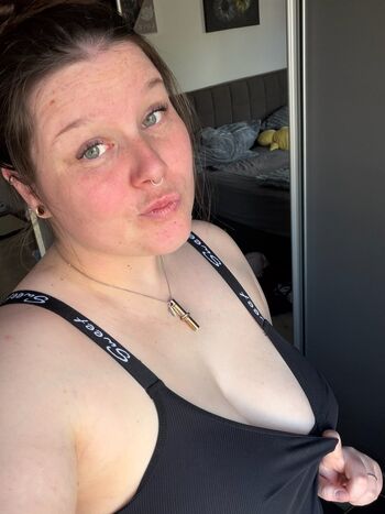 Full leaked Naomi kraitz/ private onlyfans photo