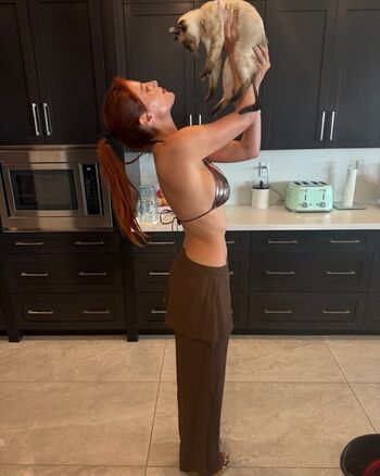 Full leaked Bella thorne private onlyfans photo