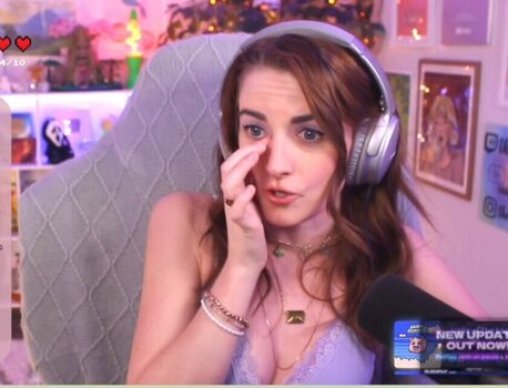 Caitlin Marie Reacts