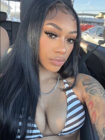 Full leaked Carenavonchae page private onlyfans photo