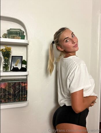 Full leaked Charlies world private onlyfans photo