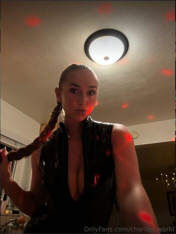 Full leaked Charlies world private onlyfans photo