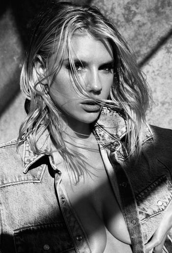Full leaked Charlotte mckinney  page private onlyfans photo