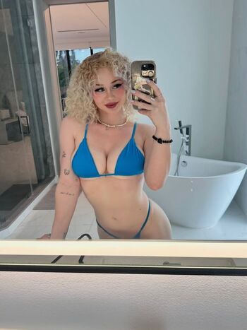 Full leaked Chloethehokage private onlyfans photo
