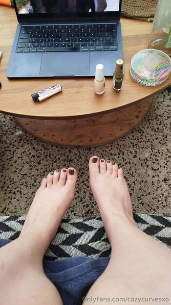cozycurvesxo