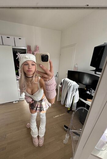 Full leaked Creamicloud private onlyfans photo