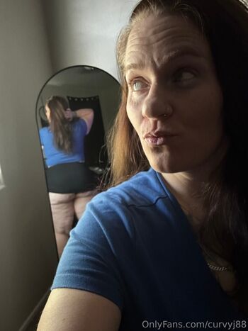 curvyj88