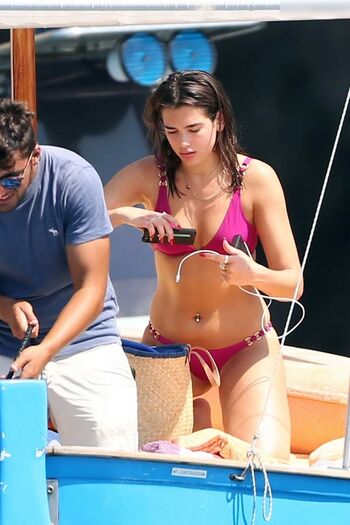 Full leaked Dua lipa private onlyfans photo