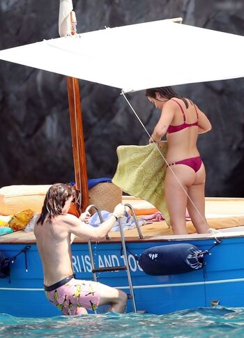Full leaked Dua lipa private onlyfans photo