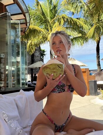 Full leaked Elena zoe private onlyfans photo
