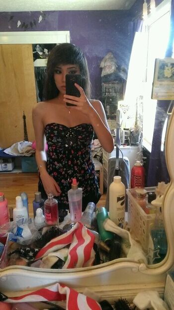 Full leaked Emiru private onlyfans photo