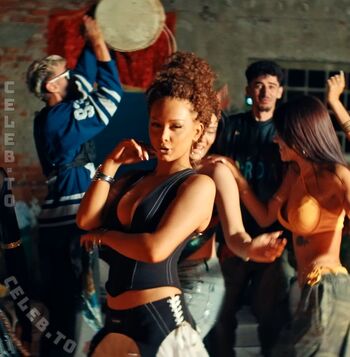 Full leaked Desker/ private onlyfans photo