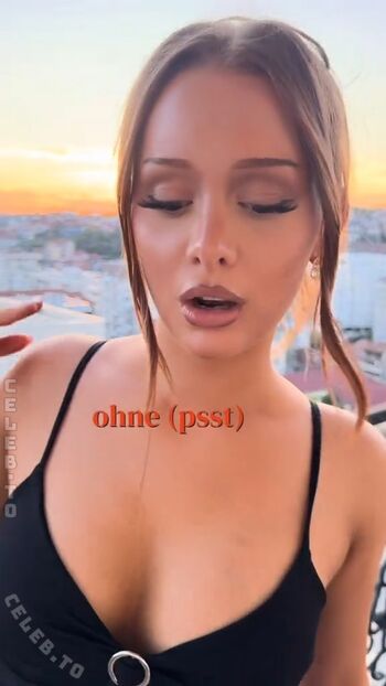 Full leaked Ashleysweet/ private onlyfans photo