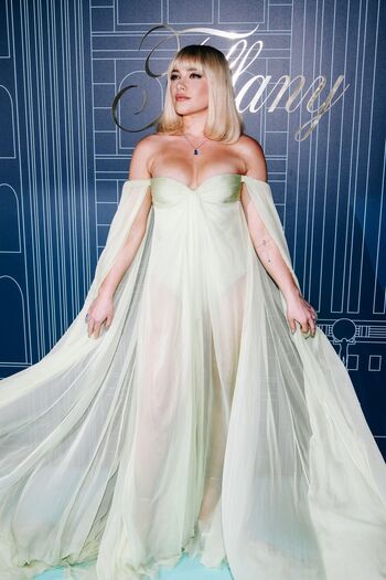 Full leaked Florence pugh private onlyfans photo