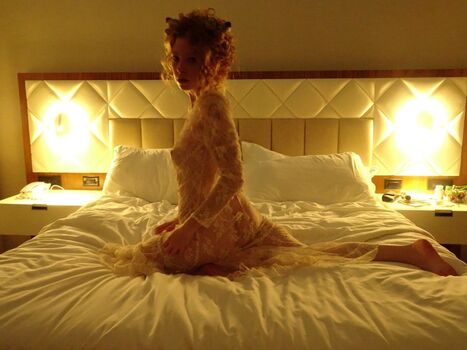 Full leaked Francesfarmer contrachloe chloe woodard private onlyfans photo