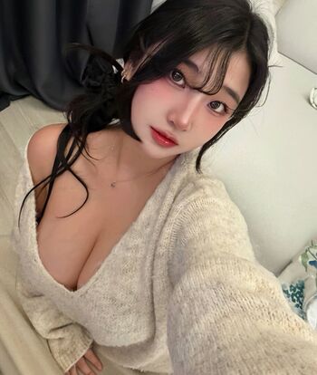 Full leaked Ggubbu private onlyfans photo