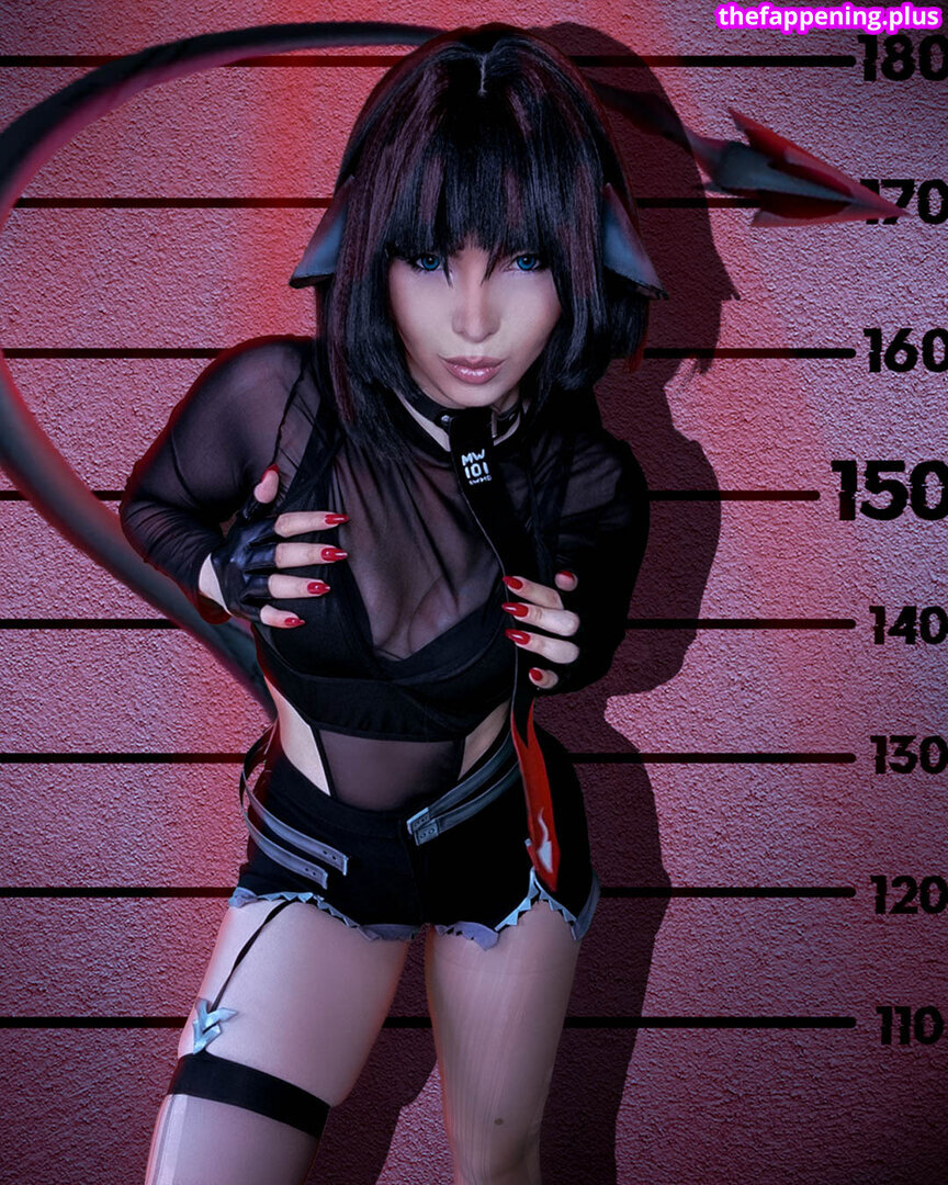 glitchedegirlcosplay