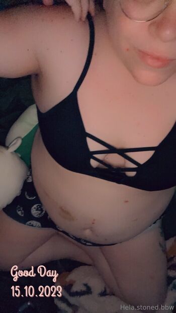 hela.stoned.bbw