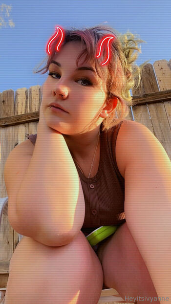 heyitsivyanne