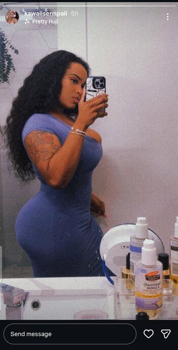 Full leaked Holabulma private onlyfans photo