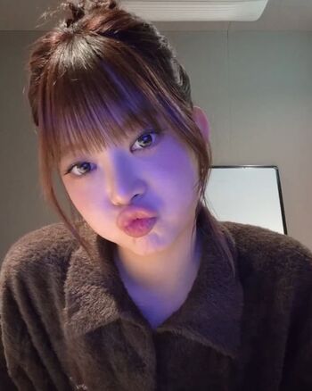 Hong Eunchae 홍은채