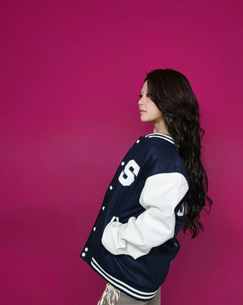 Huh Yunjin 허윤진