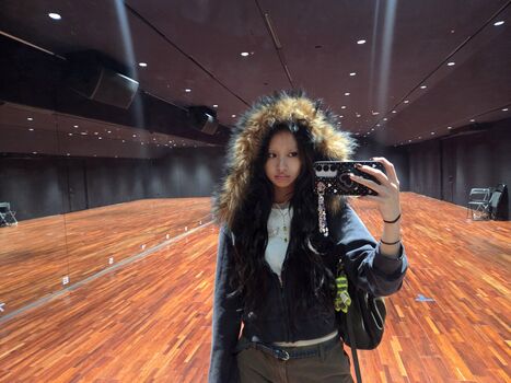 Huh Yunjin 허윤진