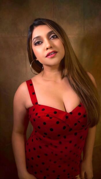 Full leaked Indonesian girls  page private onlyfans photo