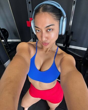 Full leaked Indonesian girls private onlyfans photo