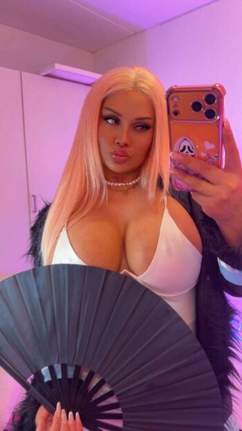 Full leaked Ivysky private onlyfans photo