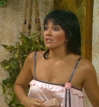 Joyce Dewitt