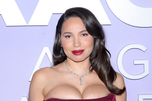 Jurnee Smollett-Bell