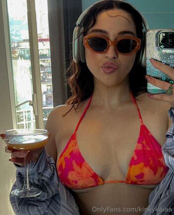 Full leaked Andrea larae/ private onlyfans photo