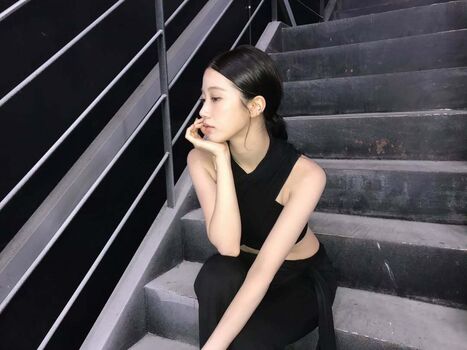 Kazuha Nakamura 中村 一葉