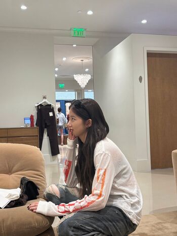 Kazuha Nakamura 中村 一葉 | LESSERAFIM