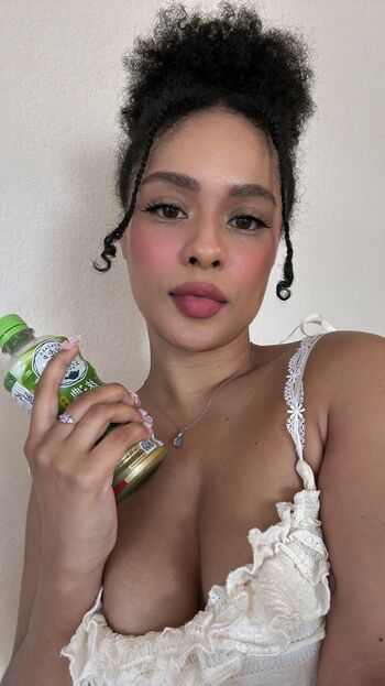 Full leaked Knimbley private onlyfans photo