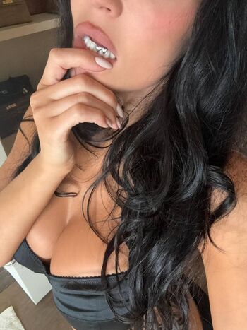 Full leaked Kylie jenner private onlyfans photo