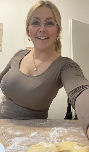Full leaked Lara esser private onlyfans photo