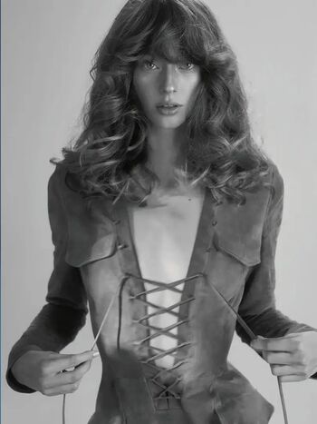 Full leaked Lauren de graaf private onlyfans photo