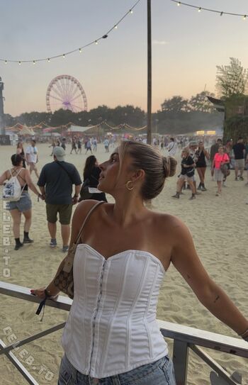 Full leaked Lea breuer private onlyfans photo