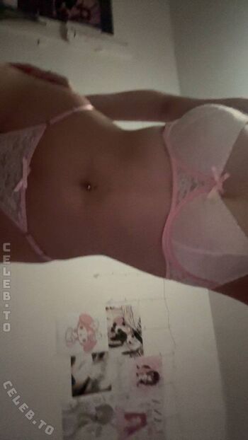 Full leaked Leahbunnyy private onlyfans photo