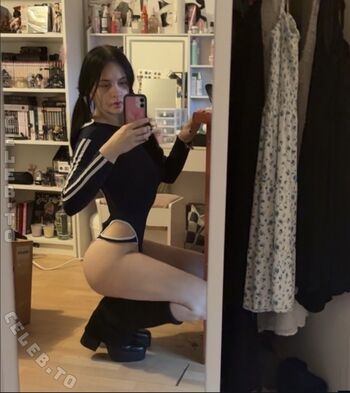 Full leaked Leahbunnyy private onlyfans photo
