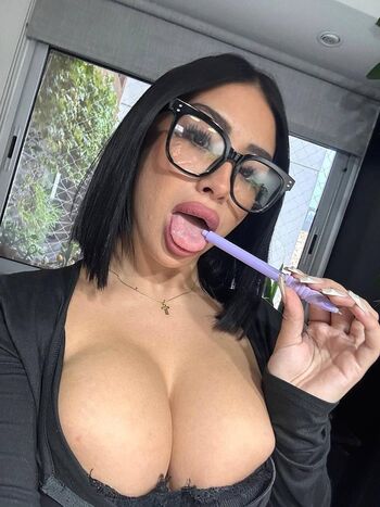 Full leaked Leyla amari private onlyfans photo