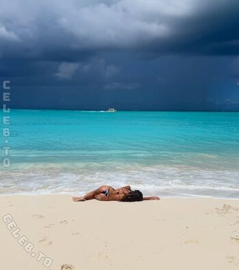 Full leaked Lily chee private onlyfans photo