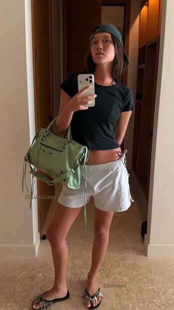 Full leaked Lily chee private onlyfans photo