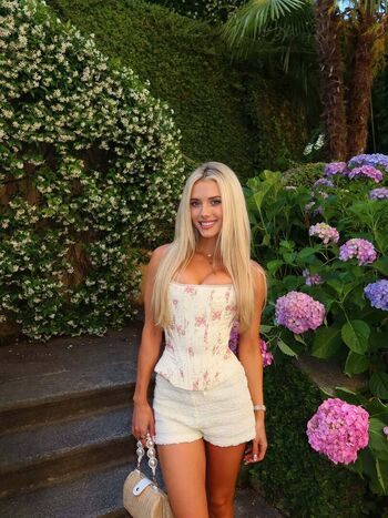 Full leaked Lindsay brewer private onlyfans photo