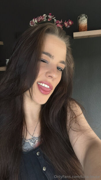 luna-lovee